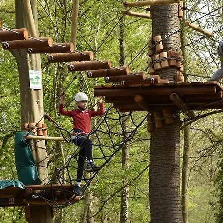 Airbn'bd - Spacious And Cozy With Swimming Pool Appartamento