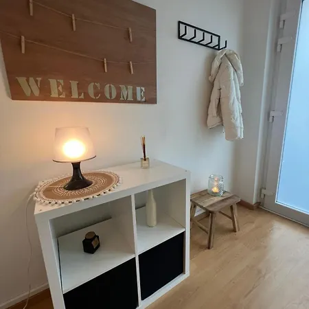 Διαμέρισμα Airbn'bd - Spacious And Cozy Studio, Very And Easy Access