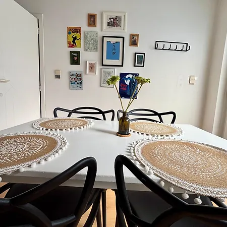 Airbn'bd - Spacious And Cozy Studio, Very And Easy Access Διαμέρισμα